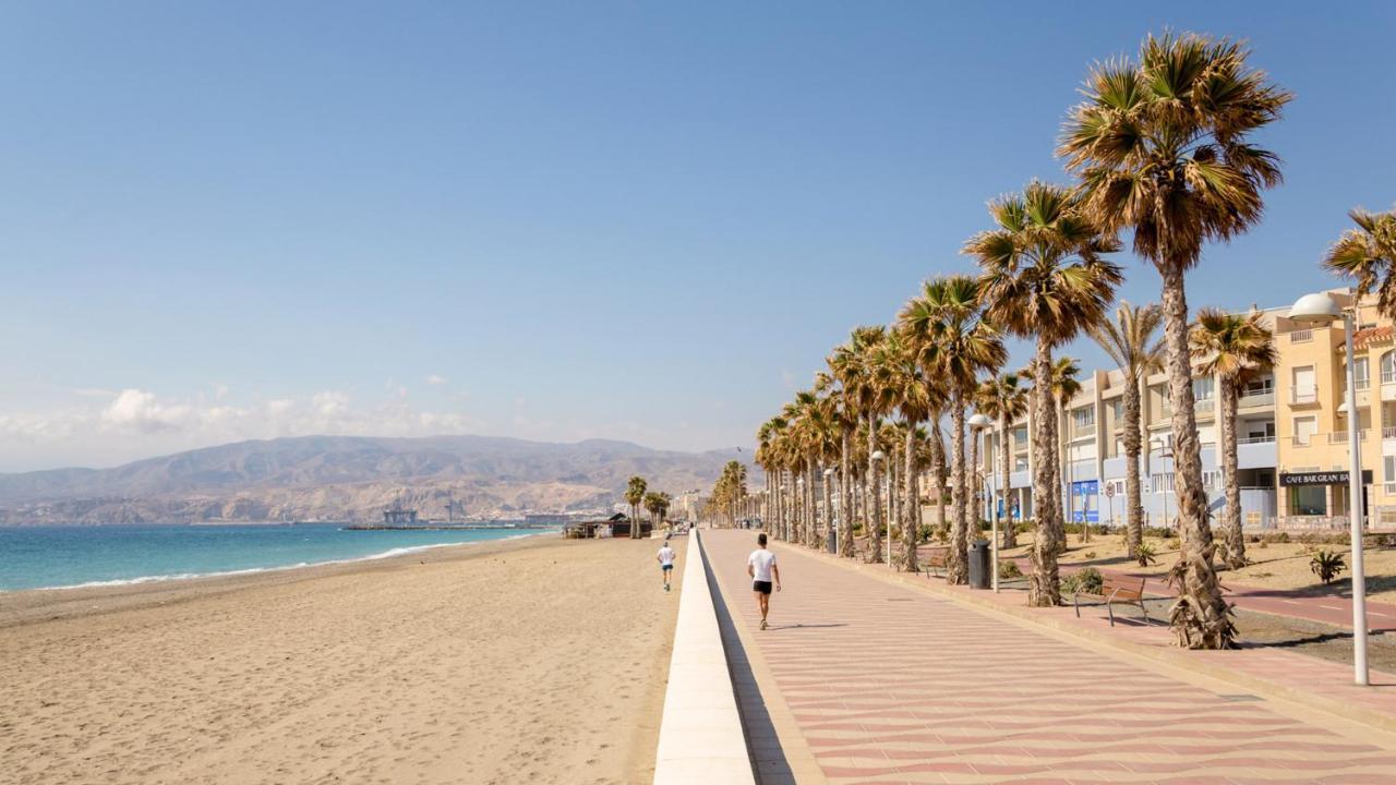Apartamento Con Vistas Al Mar. Primera Linea De Playa. Aguadulce  Eksteriør bilde